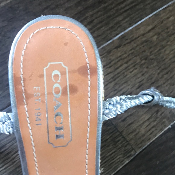 👡 Coach wedge 3 1/2” heel and 1” platform sandals - Picture 5 of 9